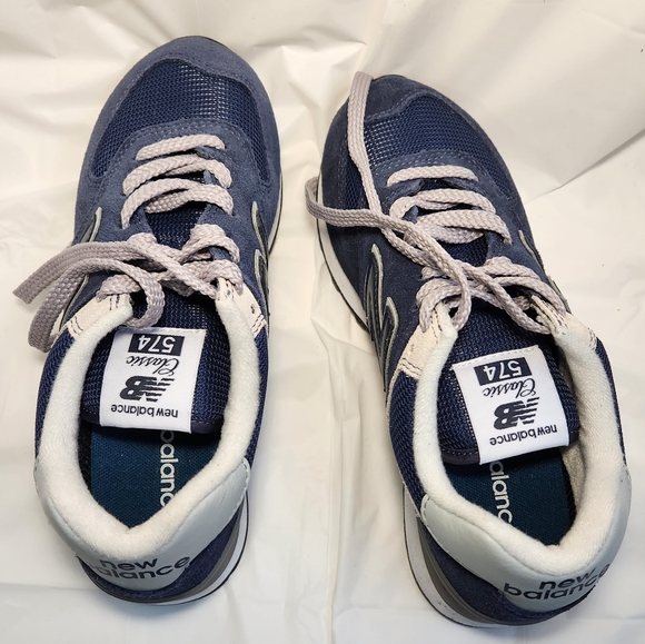 NIB New Balance Sneakers 574 Core WL574EVN - Picture 12 of 15